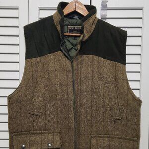 Walker & Hawkes - Men's Derby Tweed Warrington Shooting Gilet w/Shoulder Patch